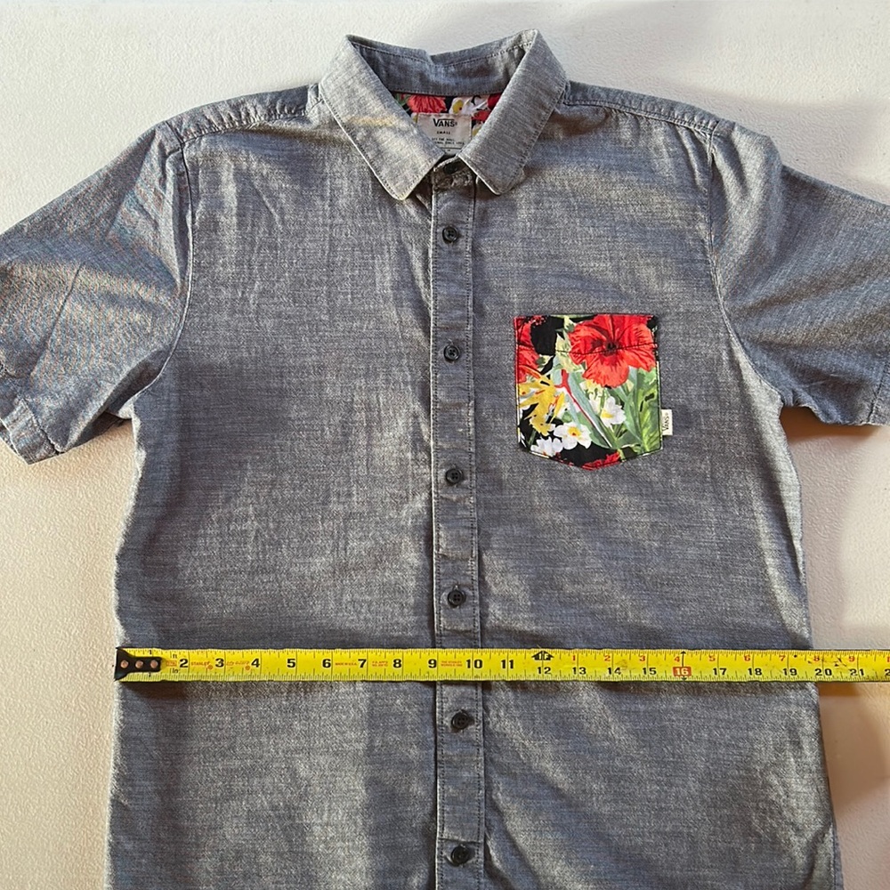 Vans/Penguin Shirt Bundle (S) - Picture 2 of 11